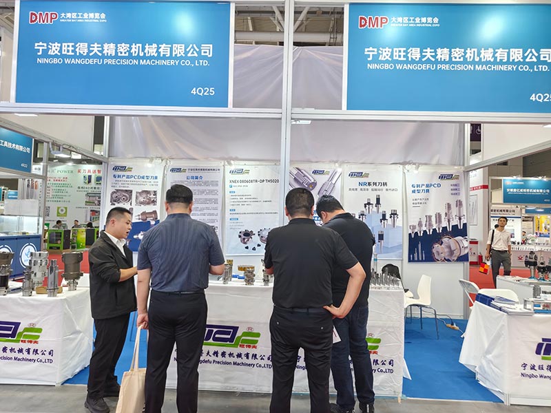 Ningbo Wangdefu Precision Machinery -esittelyt 2025 DMP Greater Bay Area Industrial Expossa